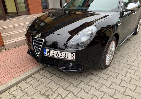 Alfa Romeo Giulietta cena 41999 przebieg: 56950, rok produkcji 2011 z Piaseczno małe 172